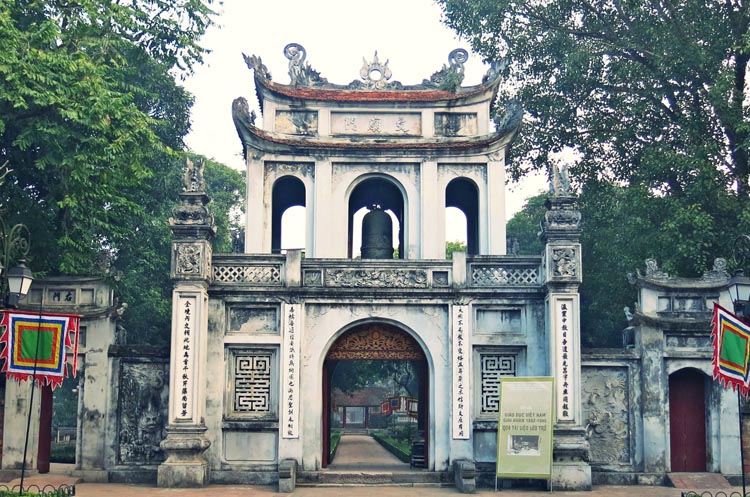 Văn miếu Quốc Tử Giám - Trường đại học đầu tiên của Việt Nam