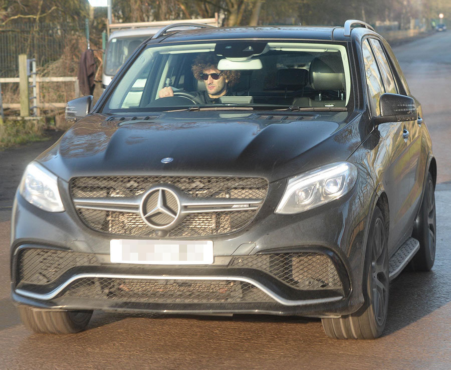 Hình ảnh chiếc xe Mercedes của anh ấy