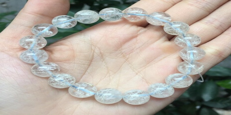 Đá thạch anh hợp với cung mệnh nào để tăng tài lộc, bình an?