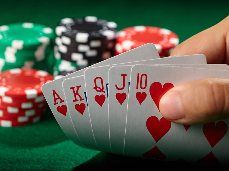 Tìm Hiểu Luật Poker Cơ Bản Mà Người Mới Bắt Đầu Không Nên Bỏ Qua