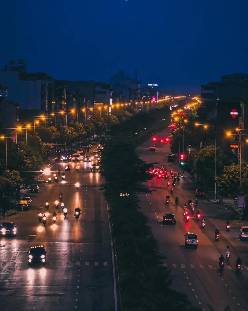 Hình ảnh đường phố Hà Nội về đêm