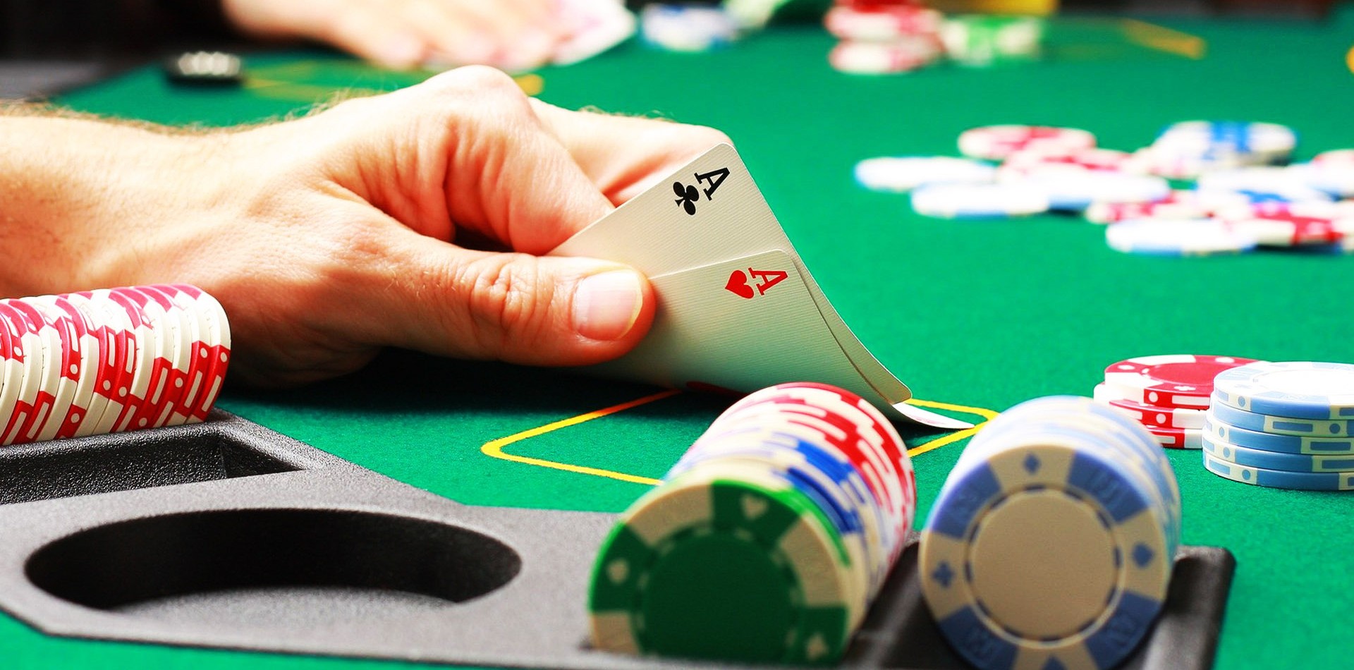 Hướng dẫn Hướng dẫn cách chơi bài poker cho người mới bắt đầu