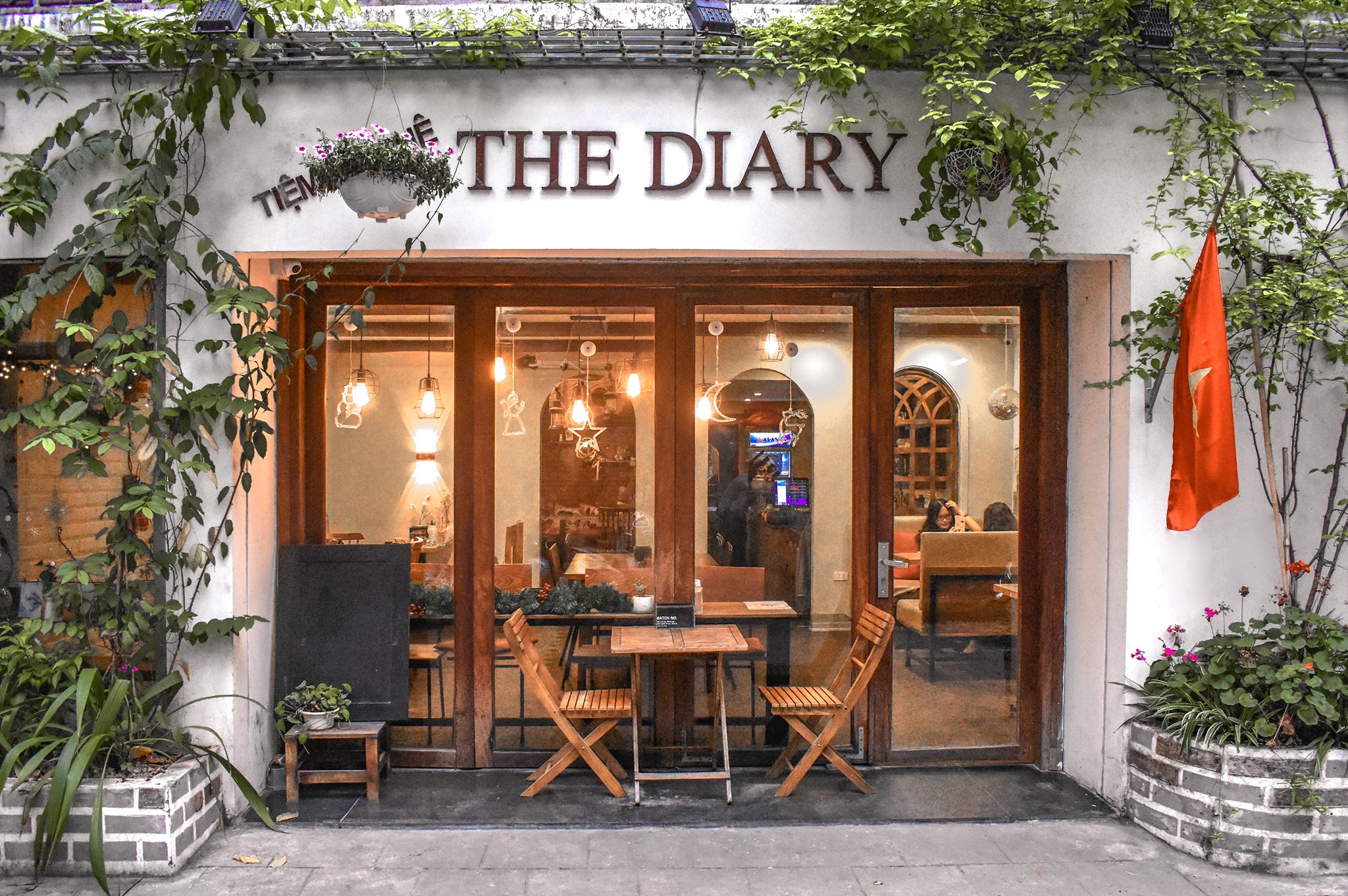 10. The Diary - Quán Cafe Lãng Mạn Tại Hà Nội